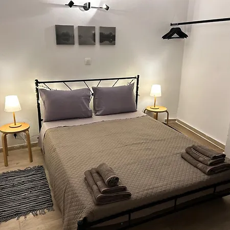 Karagiotas House 公寓