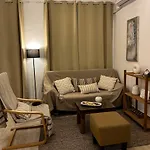 Karagiotas House 아파트 *