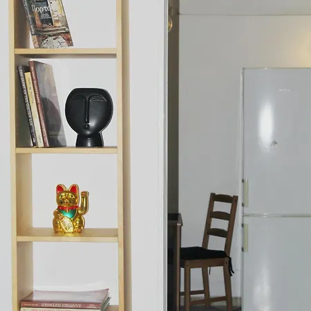 Karagiotas House *