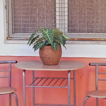 Karagiotas House شقة *